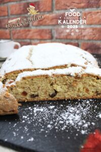 angeschnittener quarkstollen